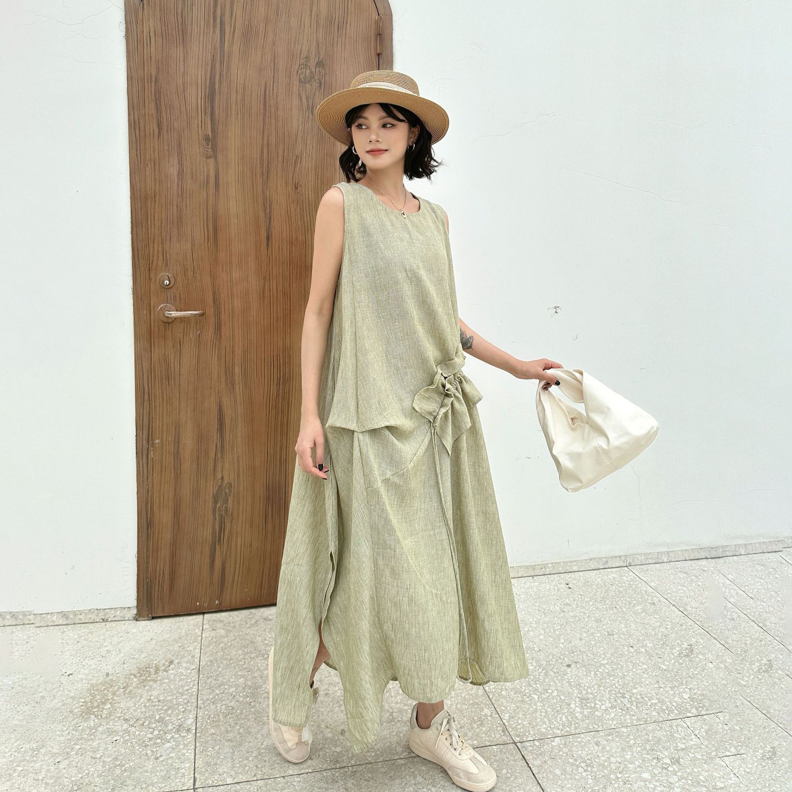 Women's Retro Crew Neck Patchwork Ruffled Drawstring Sleeveless Dress - Image 2